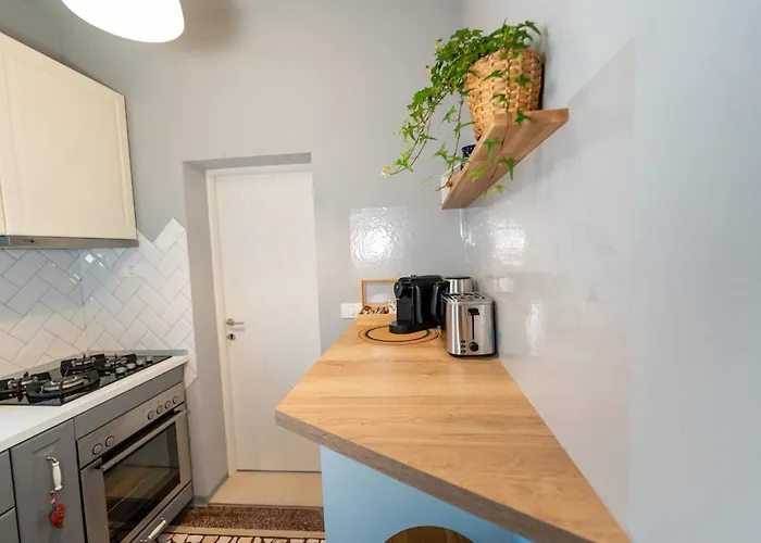 Joy Madgearu 2 Apartamento