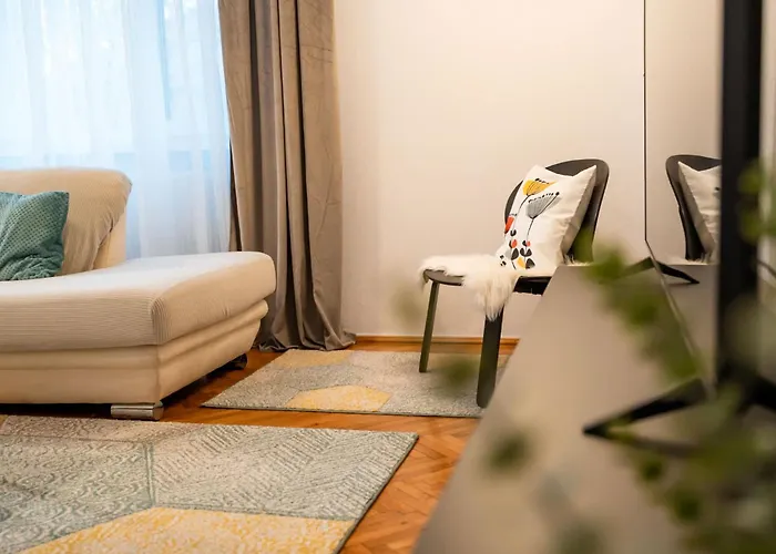 Joy Madgearu 2 Apartamento *